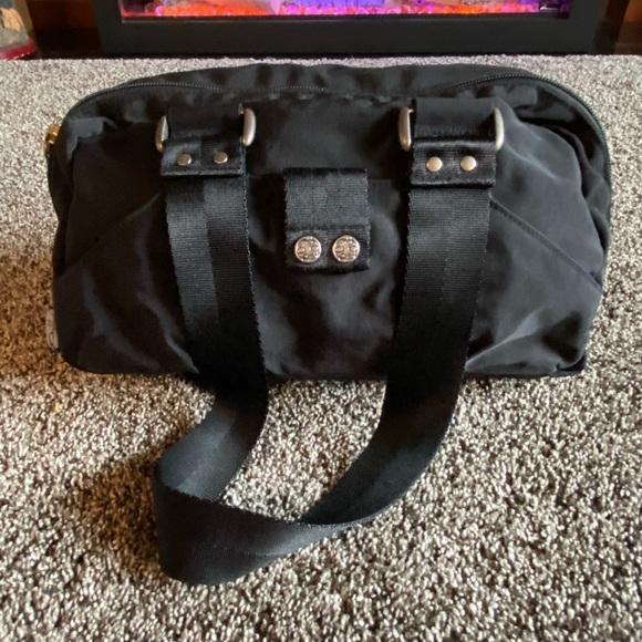 EUC - Woman's Oakley Purse - Black - Picture 3 of 11